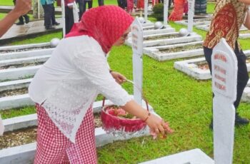 Upacara Ziarah dan Tabur Bunga Warnai Peringatan HUT Provinsi Maluku ke-80