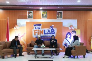 LPS dan Tribun Ambon Edukasi Mahasiswa Baru FISIP Unpatti Bijak Mengelola Keuangan