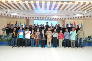 Rektor Unpatti Lepas Kontingen BPSMI Maluku Menuju Peksiminas XVIII
